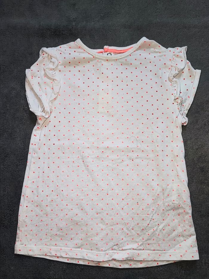 Tee shirt à pois 24 mois