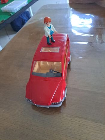 Voiture playmobil