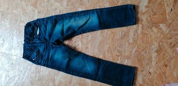 Jean H&m. Avec tête de mort sur la poche