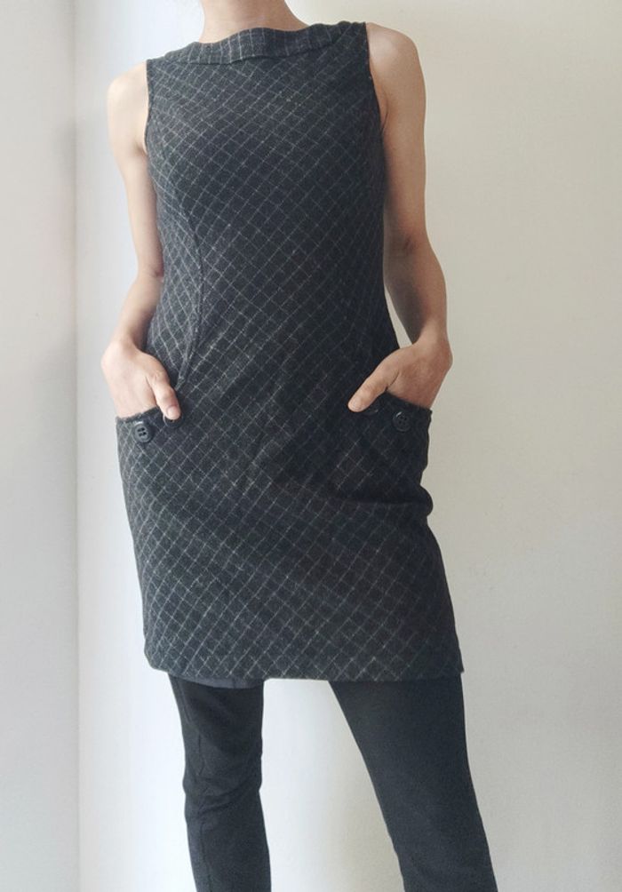 Robe Esprit grise à carreaux sans manches laine cintrée style vintage 38 parfait état - photo numéro 3