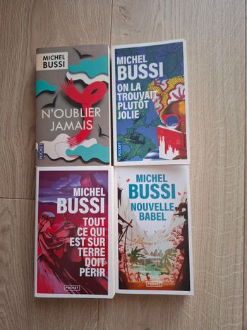 Lot de 4 thrillers de Michel Bussi en très bon état