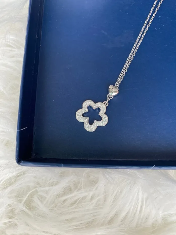Collier Guess argenté