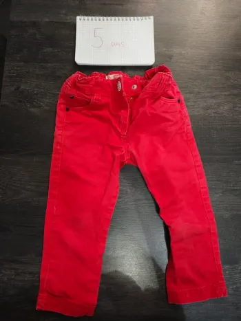 Pantalon rouge