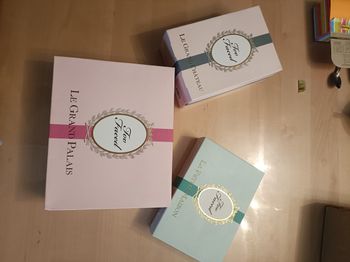Magnifique lot de 3 coffrets Too faced avec les mascaras pour décoration