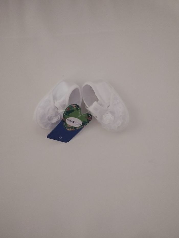 Chaussures bebe - photo numéro 2