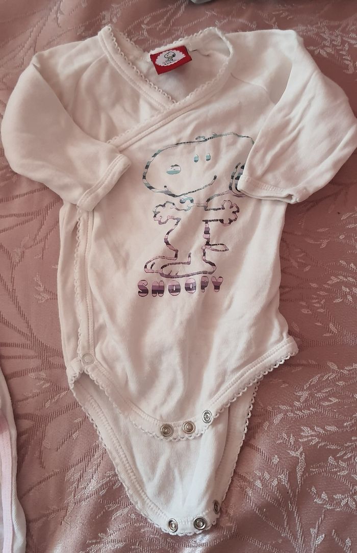 Body snoopy 6 mois