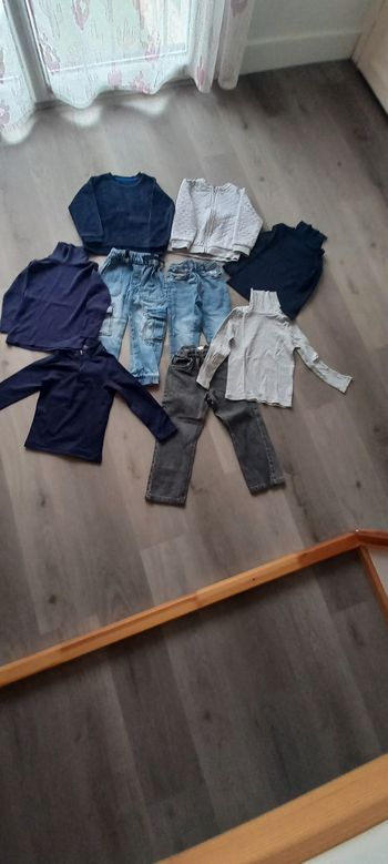 Lot de vêtements garçon 4 ans