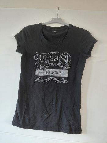 T-shirt Guess - Taille M