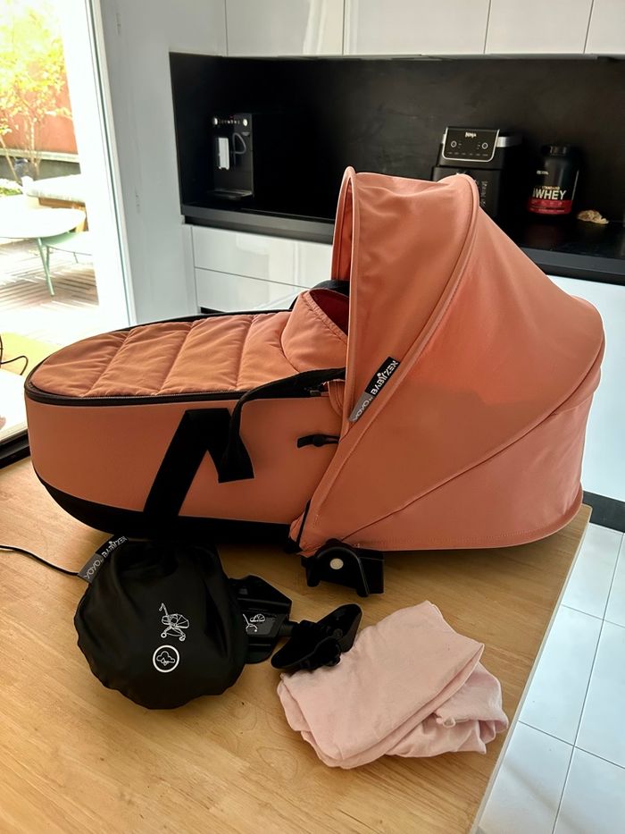 Nacelle Yoyo Babyzen - très bon état (avec adaptateurs et accessoires) - photo numéro 2