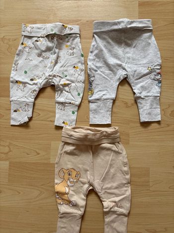 Lot pantalons Disney