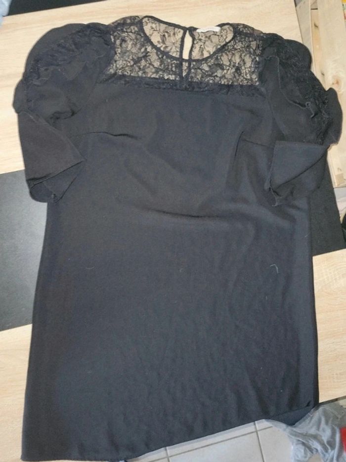 Robe noir
