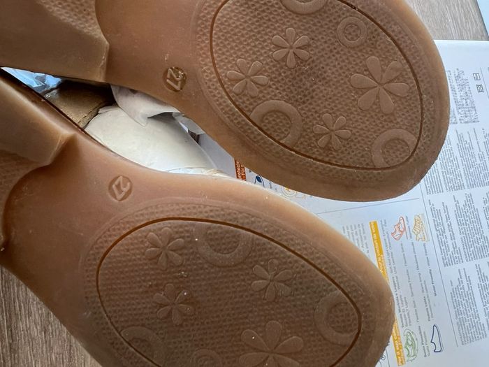 Sandales Bopy pointure 27 - photo numéro 3