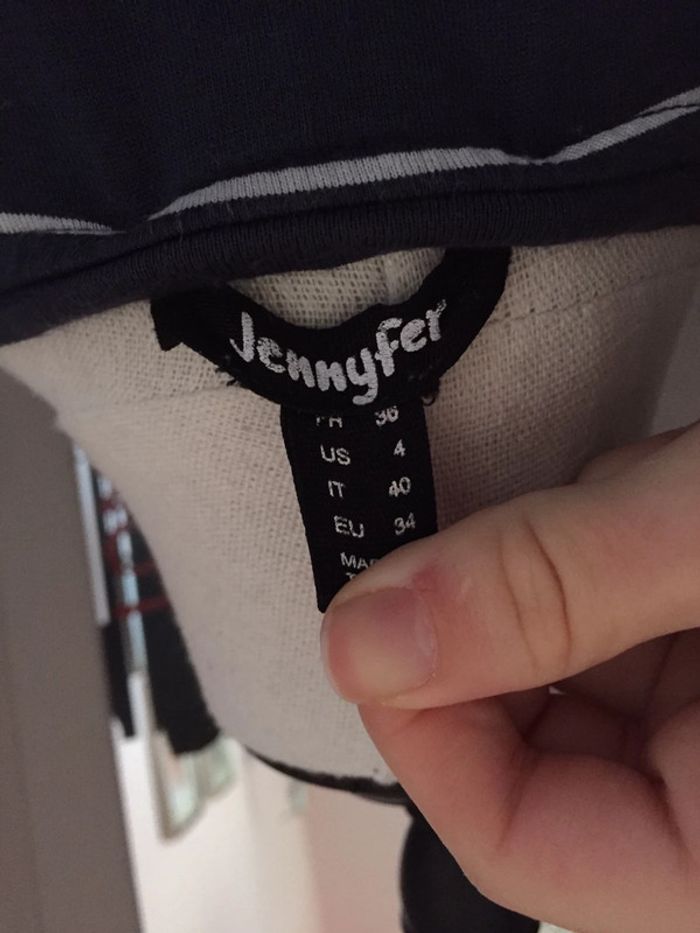 Teeshirt 👚 épaules dénudées Jennyfer taille S 5euros - photo numéro 6