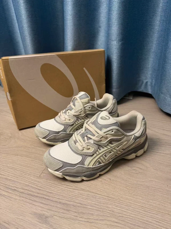 Asics GEL-NYC Gris 40