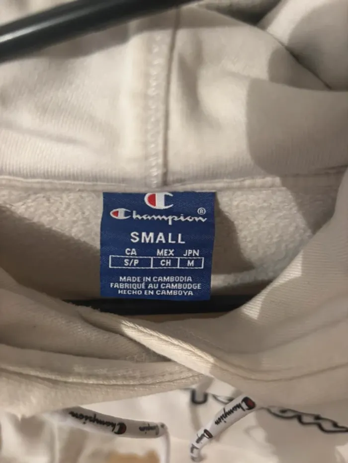 pull à capuche - photo numéro 3