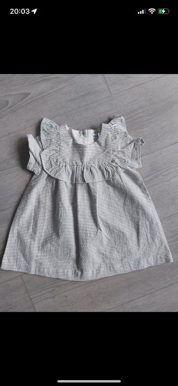 Robe Absorba taille 18 mois  neuve