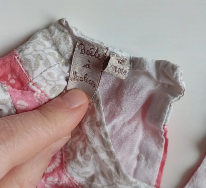 Robe taille 12 mois en très bon état. Il est noté 18 mois mais taille petit - photo numéro 3