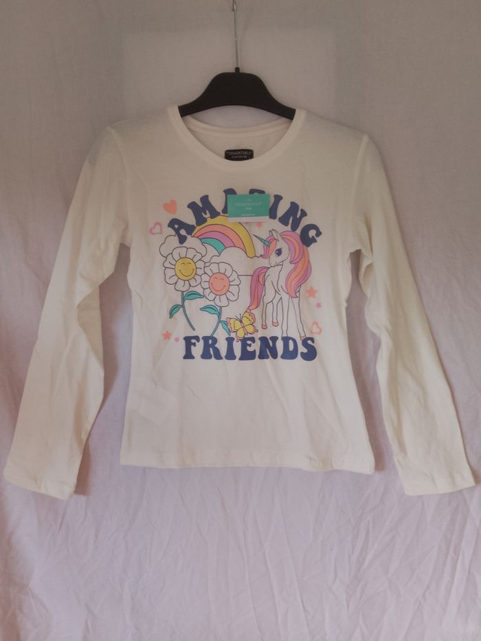 Tees shirt licorne Neuf