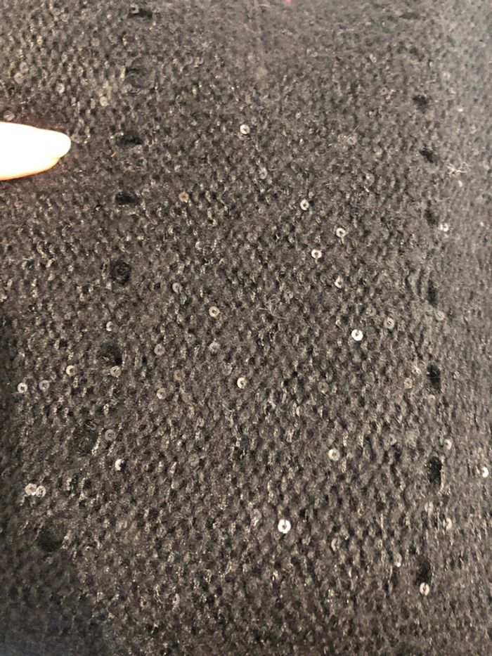 Joli pull noir Graffith taille 36-38 Primark ou Newlook - photo numéro 6