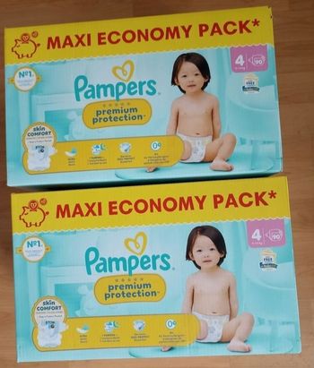 Couches Pampers taille 4