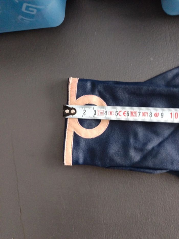 Gants bleus - photo numéro 8