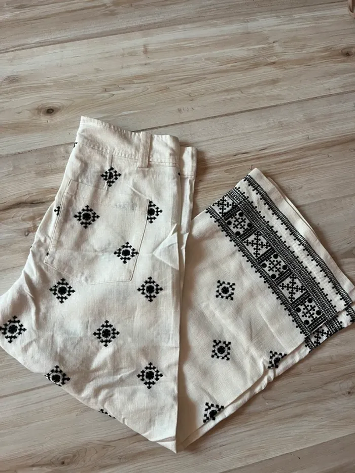 pantalon zara broderie - photo numéro 3