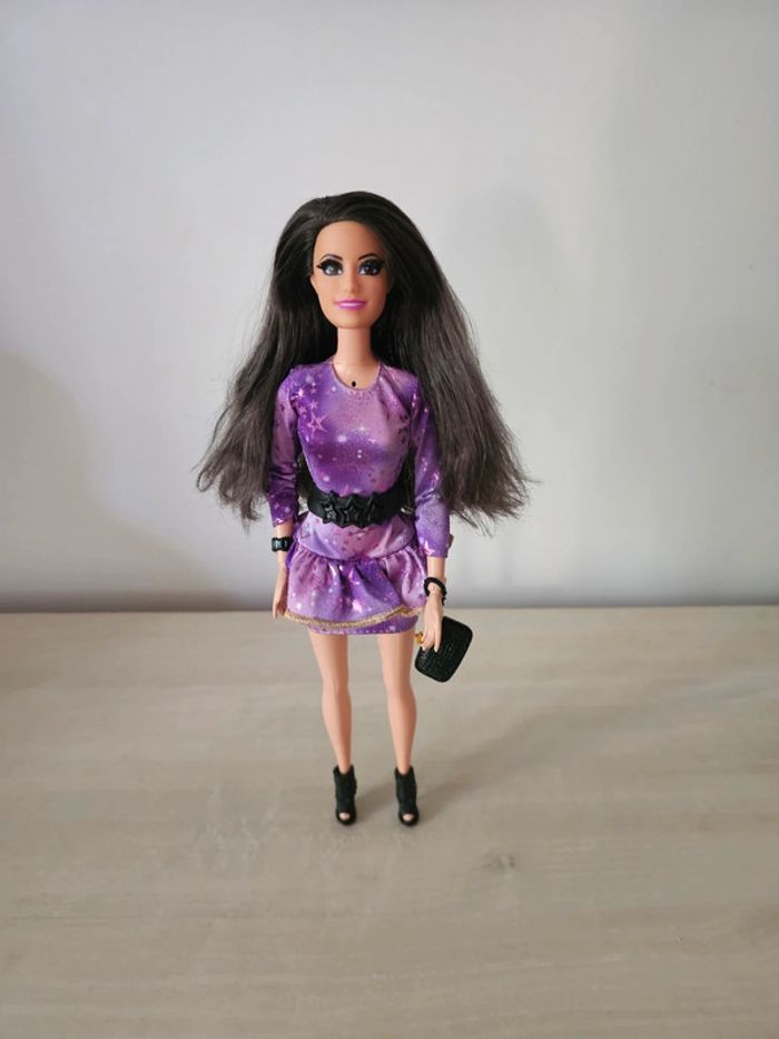 Poupée Barbie Raquelle - Écoute, enregistre, répète - Mattel