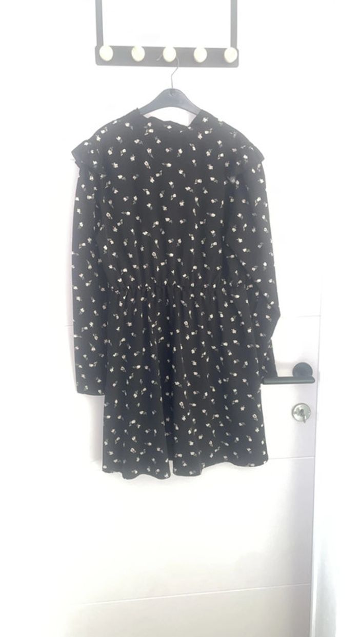 Robe courte SHEIN – Taille L – Noire à petits motifs fleuris - photo numéro 3