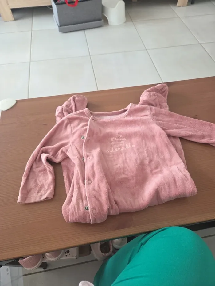 Lot pyjamas fille 18 mois