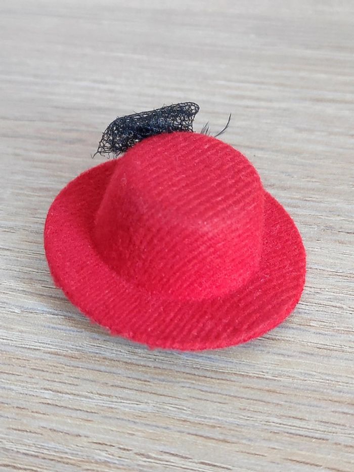 Barrette mini chapeau rouge fleur noir - photo numéro 2