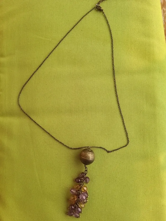 Collier femme doré avec pendentif avec perles