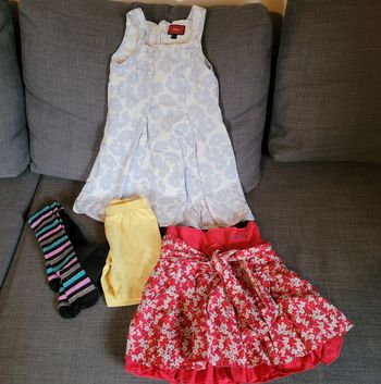 Lot de 4 vêtements fille 5 ans (Mexx, compagnie des Petits, décathlon