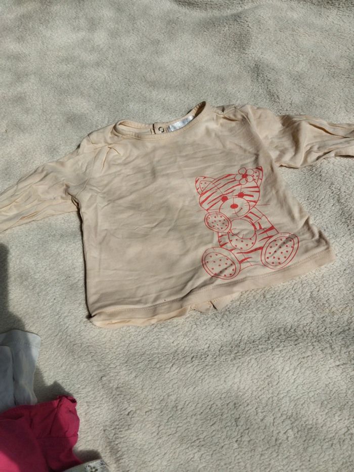 Lot de tee shirts - photo numéro 2