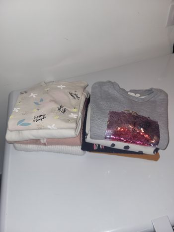 Lot de 8 pulls pour filles 6 ans et 8 ans