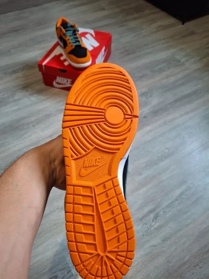 Nike Dunk Low Ceramic Taille 44,5 Neuves - photo numéro 3