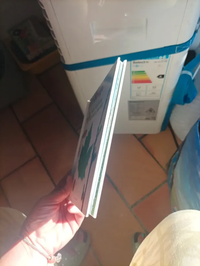 Livre enfant, les arbres de mon jardin - photo numéro 2