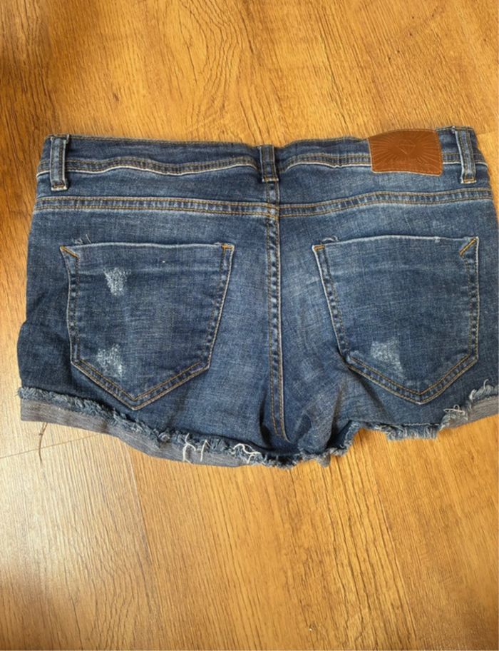 Short en jeans, taille 38 - photo numéro 4