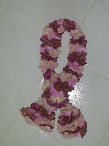 Echarpe rose et beige faite mains