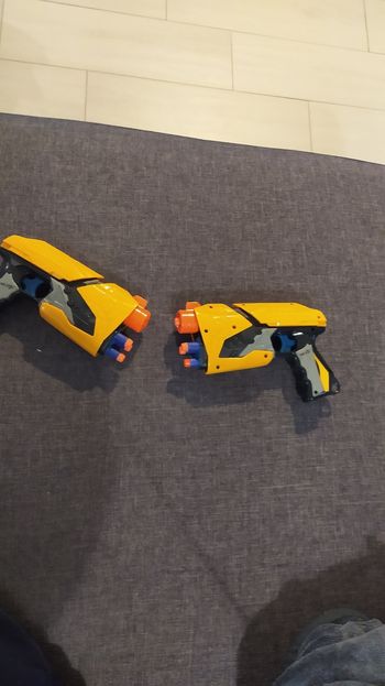 2 pistolet s nerf
