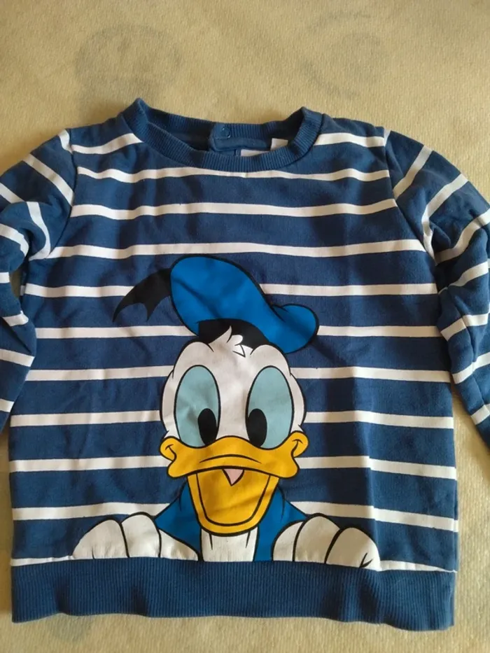 Haut Disney Baby bébé garçon 18 mois. Tbe