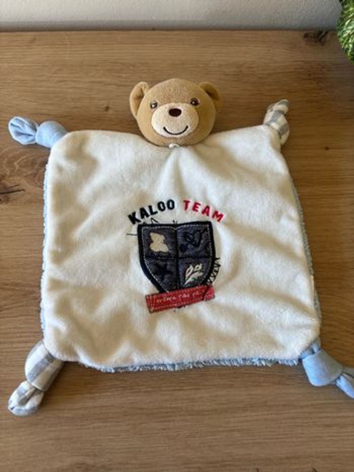 Doudou plat ours blanc bleu kaloo team même pas peur - photo numéro 2