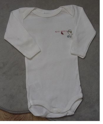 bodie manches longues petit bateau 3 mois en parfait état