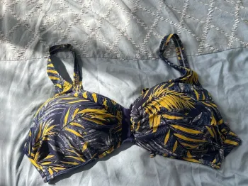 Haut de maillot de bain taille 58