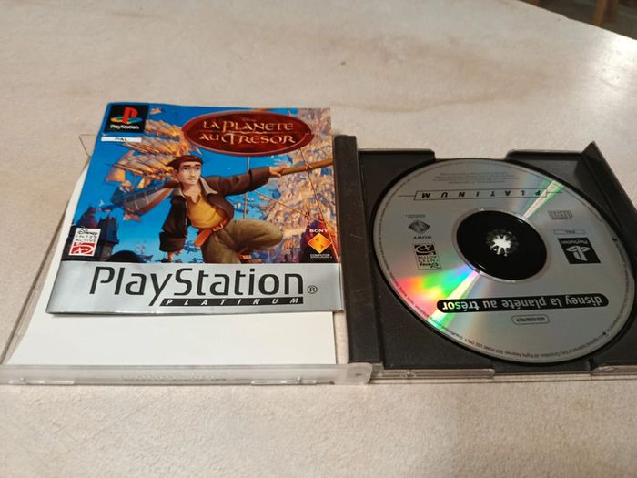 La planète au Trésor ps1 - photo numéro 3