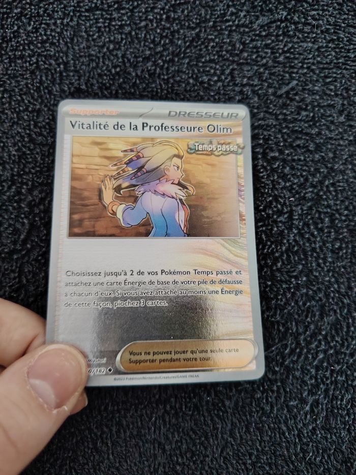 Carte brillante pokémon, vitalité de la professeure - photo numéro 2