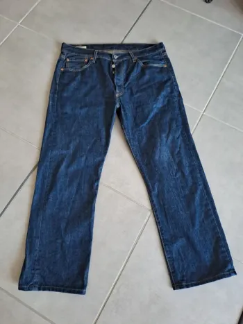Jean. Levis  501