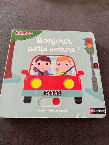 Livre cartonné kididoc bonjour petite voiture Nathan