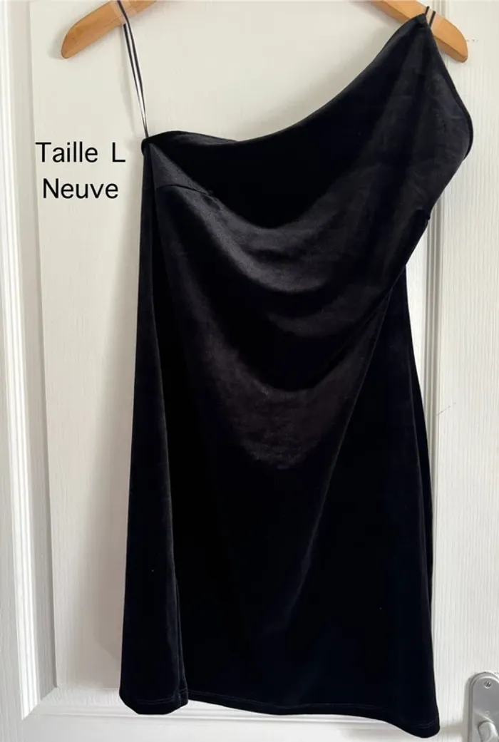 Robe asymétrique velours Mango