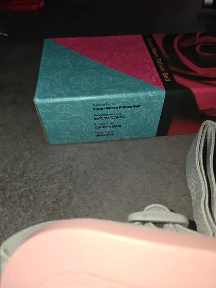 [NEUF] Ceinture menstruelle chauffante et massante rose - photo numéro 2