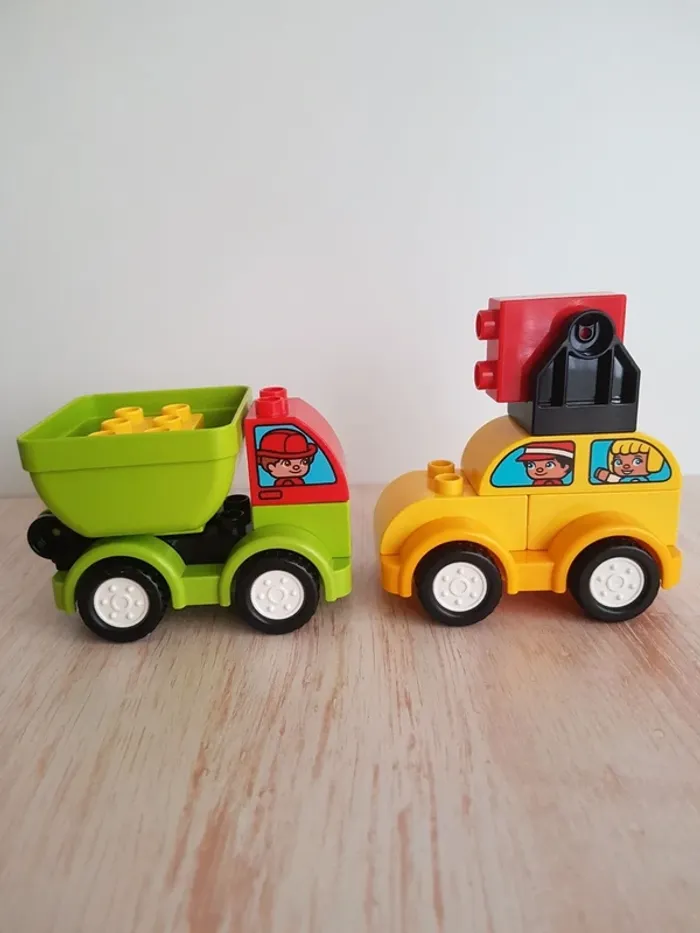 Camion transporteur et véhicules Lego Duplo - photo numéro 10